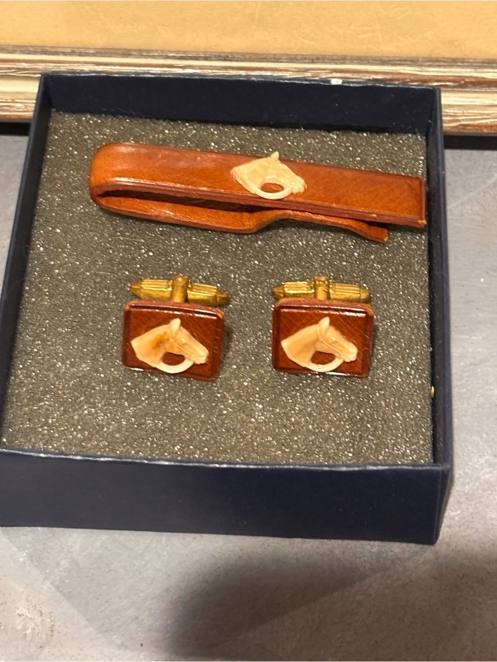 Leather and resin cuff links and tie clip